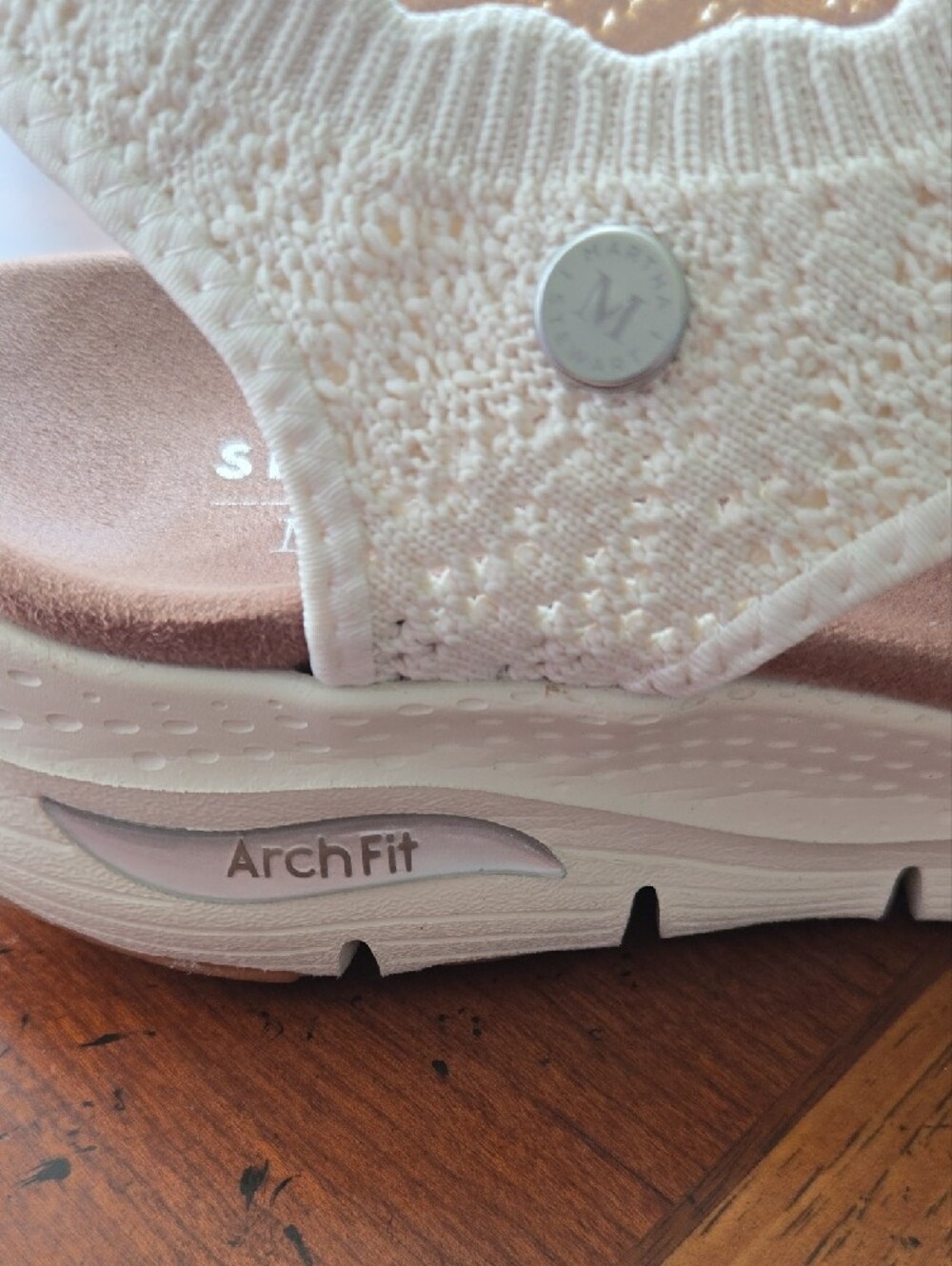Skechers Martha Stewart Arch-fit Women’s Knit Sandal in Cream Size 9 - Picture 3 of 9